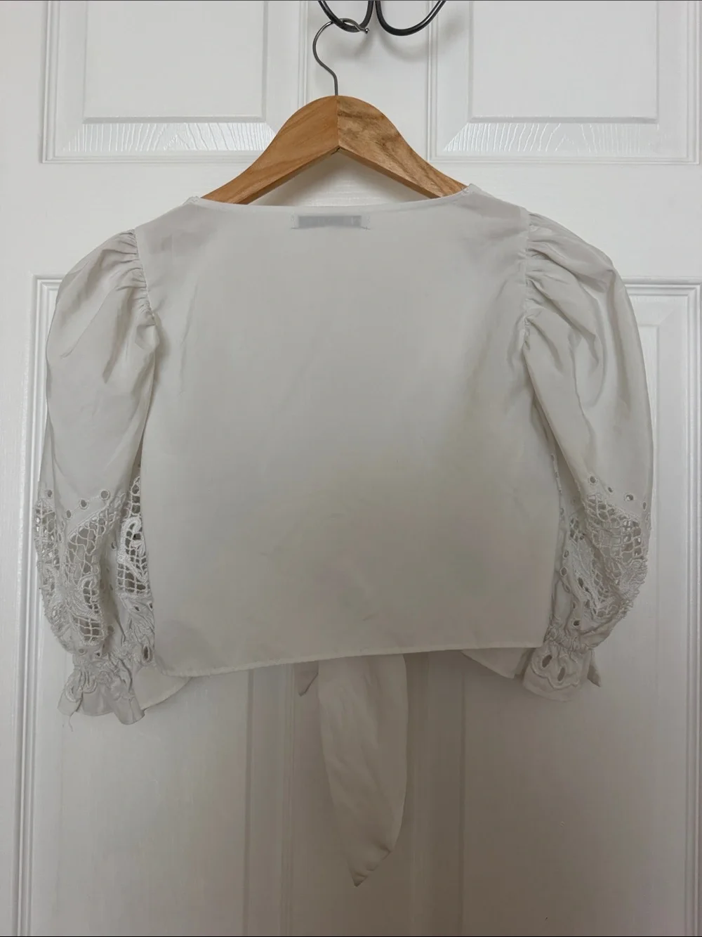 Zara White Eyelet Puff Sleeve Tie Front Crop Top Size Small
